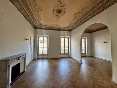 magnifique bureau/appartement de 160 m2 au cœur de nice