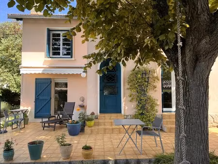 charmante maison des années 1950 avec jardin et terrasse