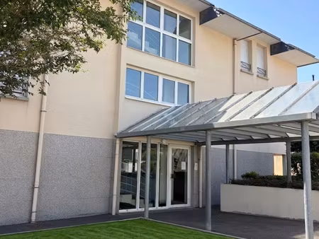 a geveze - appartement lumineux en rez de chaussee avec garage