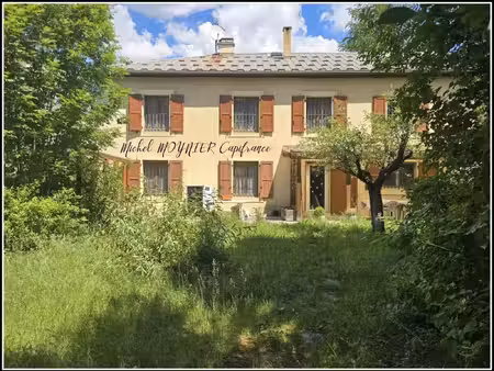maison à vendre l'argentiere la bessee 7 pièce(s) 194m2 532 000€