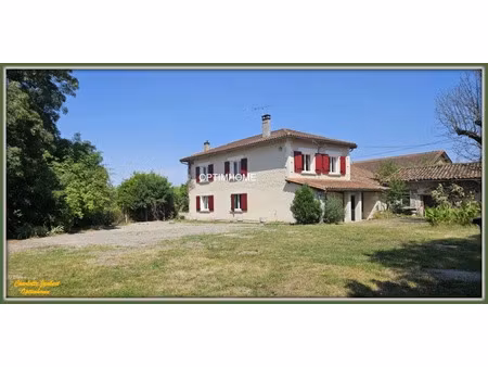 vente maison 6 pièces 150 m² à aubeterre-sur-dronne (16390)  178 500 €