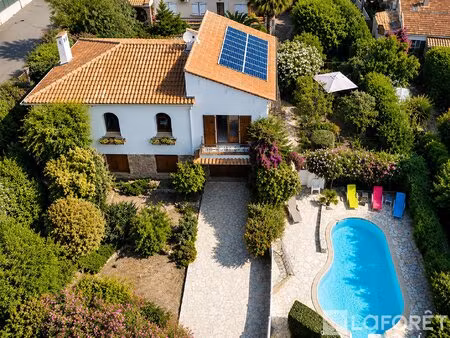 villa aux plaines avec piscine  proche du centre-ville et des plages