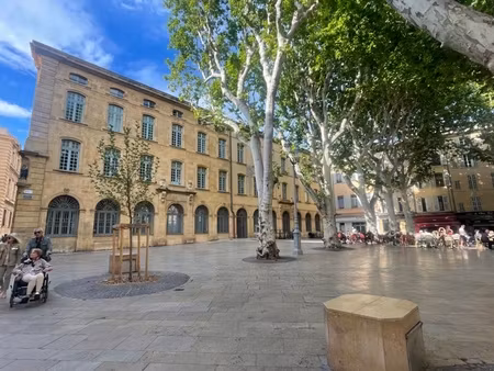 centre ville d’aix en provence appartement de 64 m² t2/t3 rénové à deux pas du palais de j