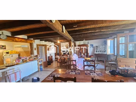 vente maison 5 pièces 180 m² à la villeneuve (71270)  160 000 €
