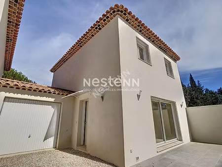 eyguieres - maison 4 pièces 100 m2 - garage - climatisation - commerces -