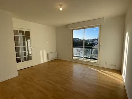 ouistreham riva bella  appartement t2 avec balcon