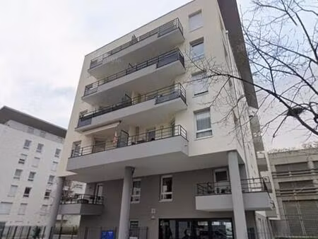 location appartement 3 pièces 67m² lyon 9ème