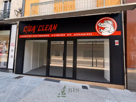 location local commercial 70m² roanne 42300