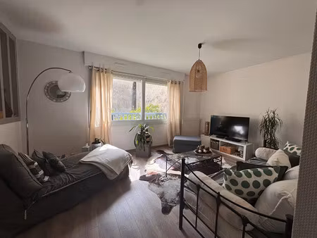 location appartement 3 pièces 73 m² à pau (64000)