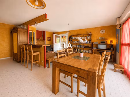 appartement lumineux avec terrasse et garage à saint-alban-l