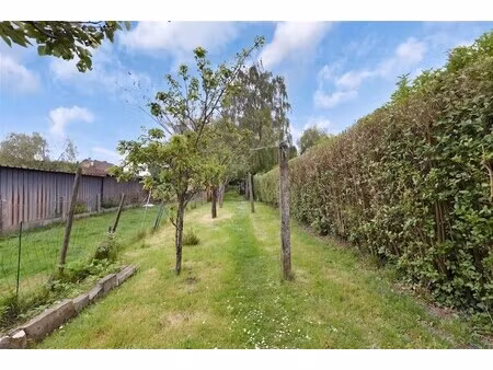 instapklare woning met ruime tuin op topligging in aalst