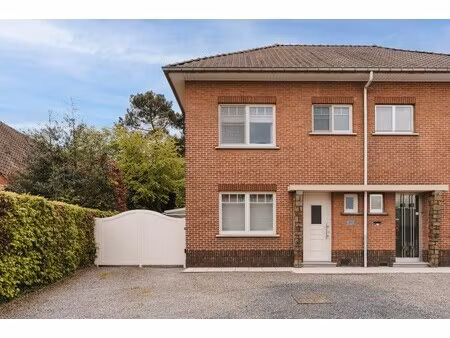 gerenoveerde  instapklare woning op 502 m²