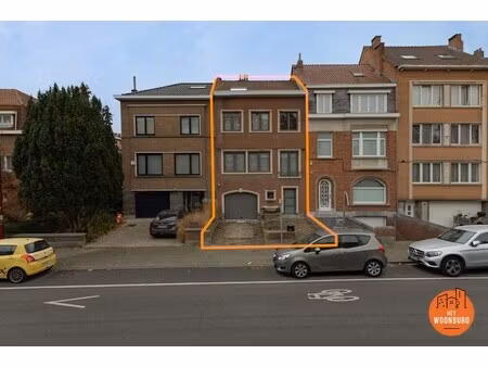 karaktervolle woning met 4 slpks  garage  bijgebouw en tuin
