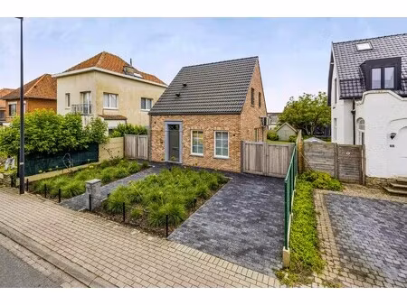 goed gelegen ben-woning met twee slaapkamers en tuin