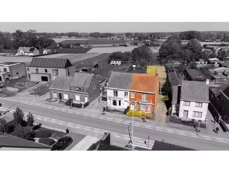 halfopen woning op 885 m²