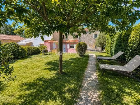 maison en pierre de 65 m² à mazaugues