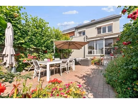 instapklare woning met 4 slaapkamers op toplocatie