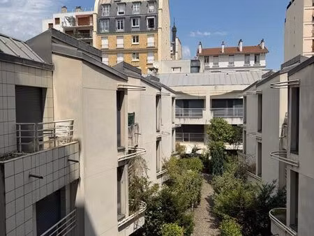 studio avec parking en sus