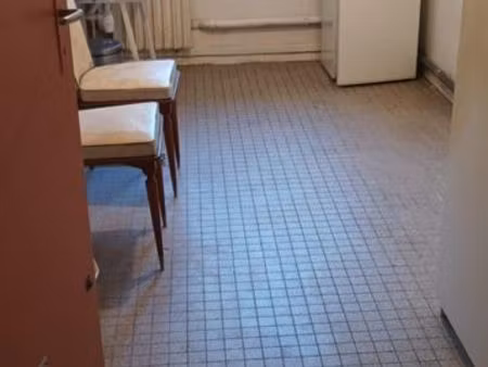 resserre 8 87m2 en rez-de-jardin avec boîte aux lettres