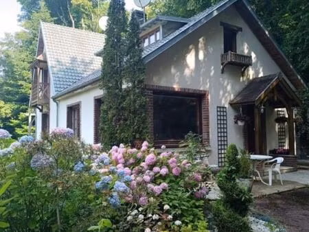 villa 5 pièces 161 m²