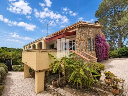 maison saint-raphaël - 4 chambres - 229m²