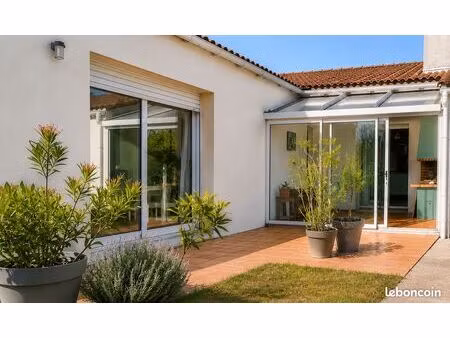 maison de plain-pied 118 m² – 3 chambres + bureau – garage 37 m² – terrain clos de 638 m² 