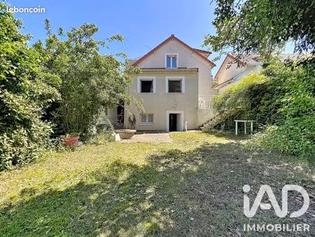 villa 4 pièces 93 m²