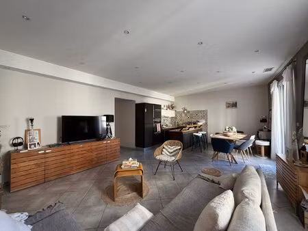 appartement type 4 de 114 m² en centre-ville