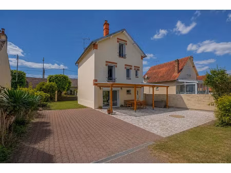 vente maison 133 m² à amilly (45200)  165 000 €