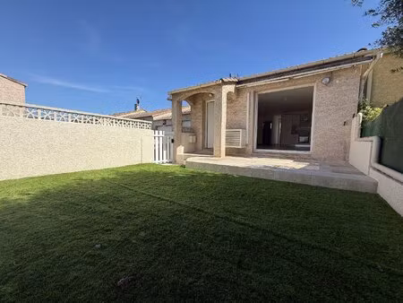maison rénovée avec jardins au coeur de mèze