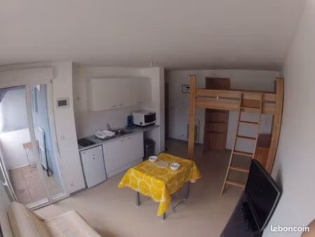 studio à louer la rochelle (proche gare / hôpital)