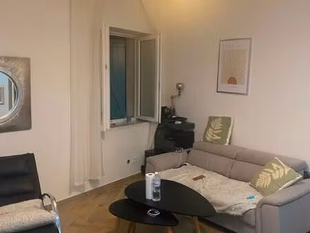 t2 de 34 m² centre-ville aubagne