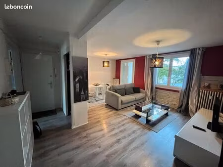 t3 meublé 63 m² avec balcon