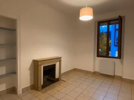 quartier ampère  grand et lumineux t3 à louer