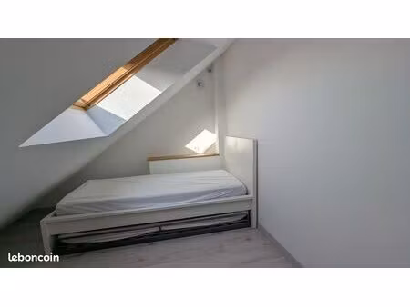 location studio meublé