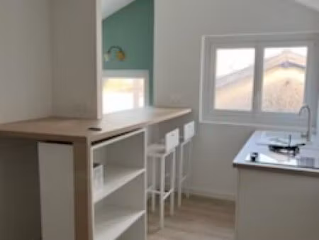appartement t1 bis à louer alors