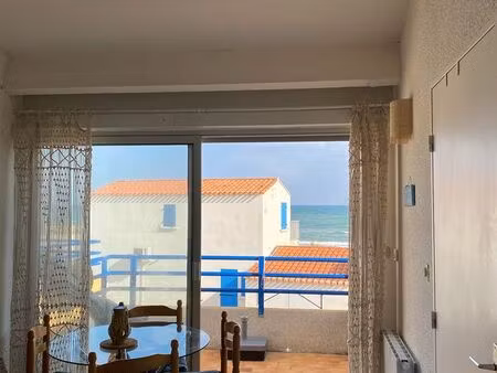 studio meublé vue mer — frontignan-plage