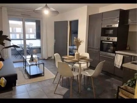 à louer – t2 meublé de 35 m² – euroméditerranée