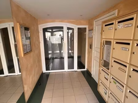 location f1 pontoise