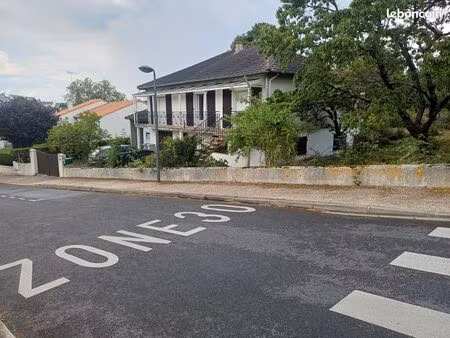 maison à poitiers