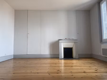 location appartement 3 pièces 57m² cognac 16100