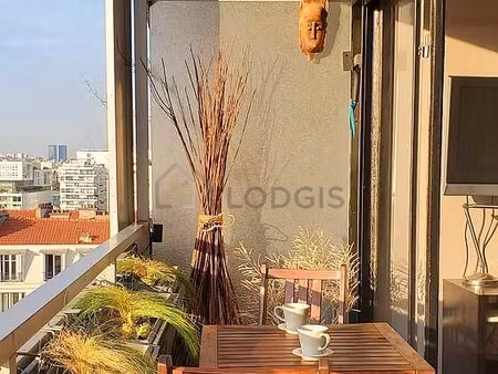 studio meublé avec terrasse et ascenseur