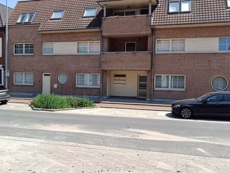 appartement te koop in sint-eloois-vijve met 2 slaapkamers