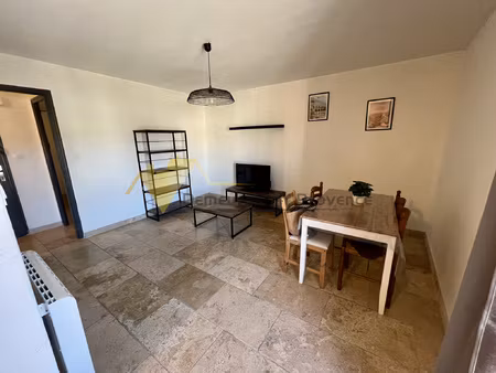 location appartement 2 pièces 37m² vaison la romaine 84110