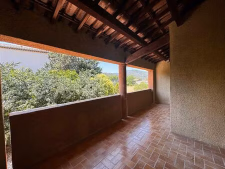 location appartement 3 pièces 60m² st maximin la ste baume 83470