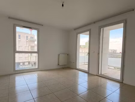 vente appartement 3 pièces  62.00m²  bordeaux