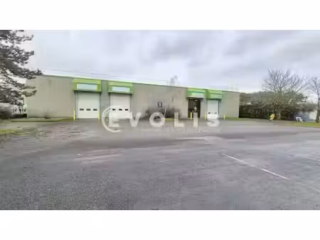 location local d’activités saint-thibault-des-vignes 77400 2003m²