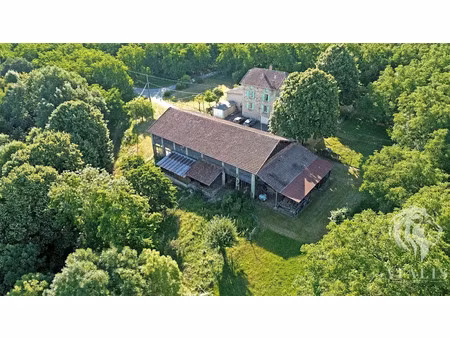 vente maison 7 pièces 179 m² à saint-marcellin (38160)  270 000 €