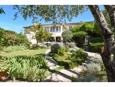 maison d'habitation uzès  terrain 3300m² avec piscine