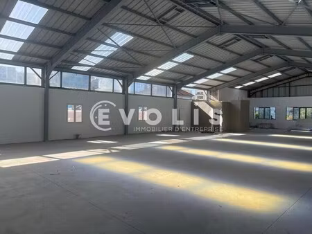 location local d’activités villeurbanne 69100 2600m²